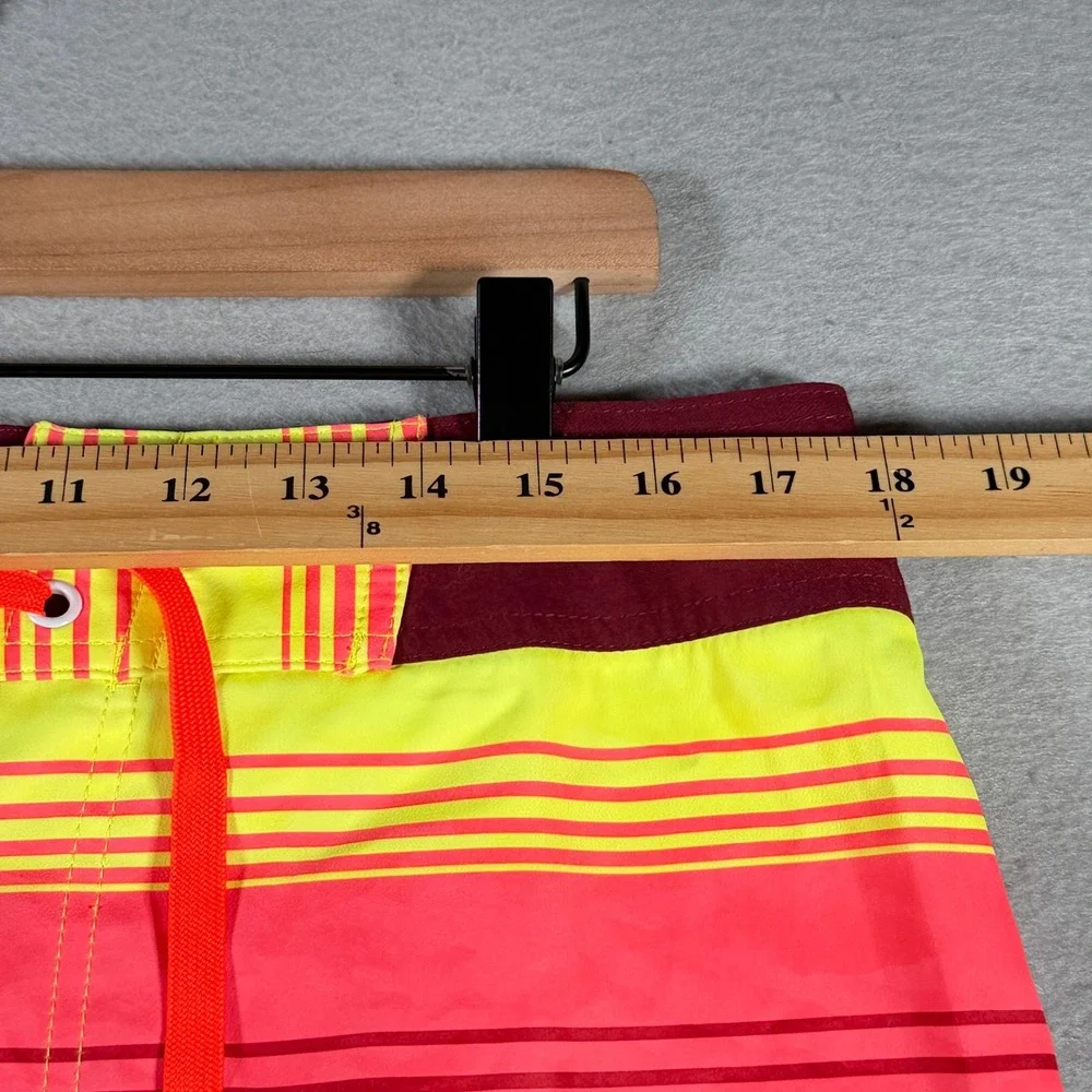 Under Armour Mens HeatGear Striped Board Shorts‎ Red Yellow Size 34 1257781